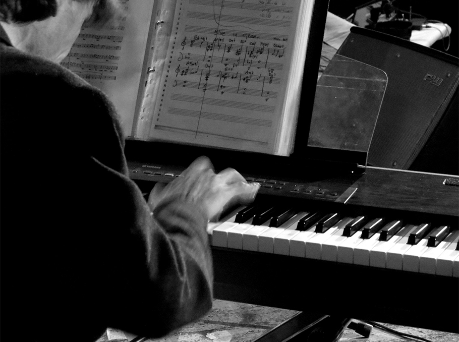 «Դաշնամուրի առջեւ»` յուրօրինակ հաշվեհարդար արվեստագետի հետ