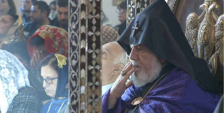 Մայր տաճարում աղոթք է հնչել Բաքվում պահվող հայերի, Հայաստանում բանտարկված Սրբազանների ու Սամվել Կարապետյանի համար