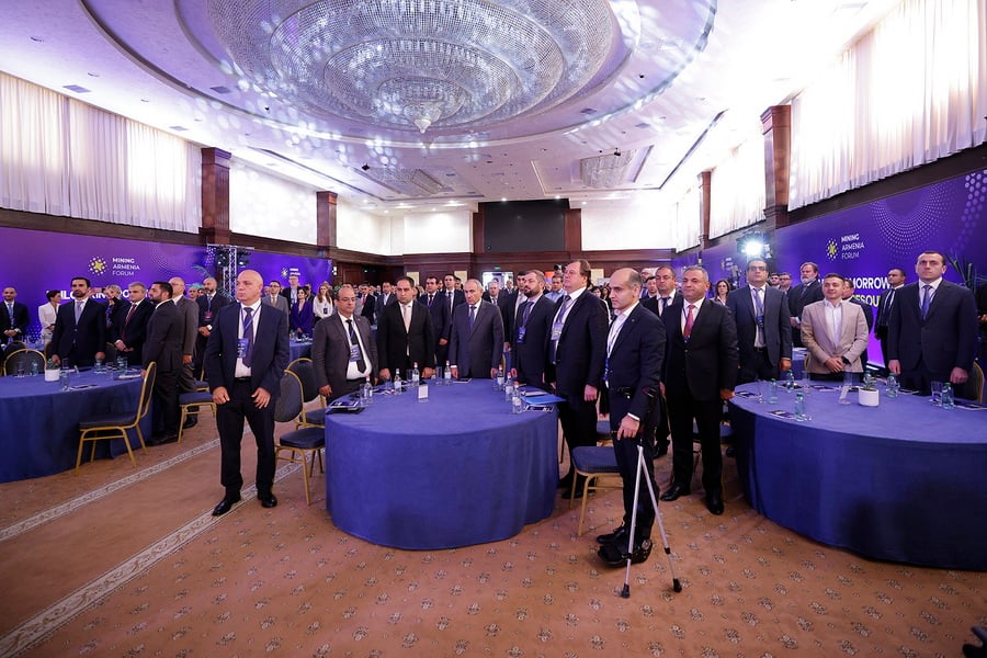 «Թեւերը քշտած, մի քանի հոգի, այդ թվում նաեւ նախարարը՝ պետք է աշխատեն»․ Գեւորգ Պապոյանն այն մասին, թե ինչպե՞ս ներդրումներ բերել Հայաստան
