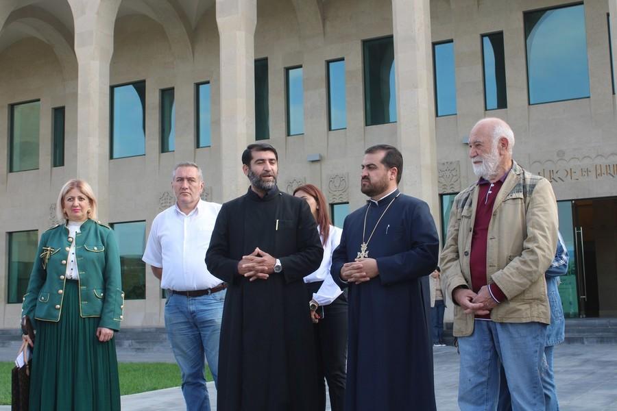 «Արարատ լեռը հայ ժողովրդի ինքնության խորհրդանիշն է». երեխաներից յուրաքանչյուրը յուրովի պատկերեց Հայոց սրբազան լեռը