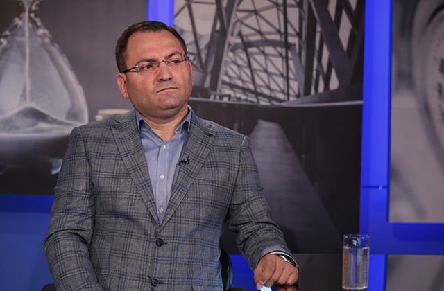 «Միքայել Սրբազանն ընդամենը Նիկոլ Փաշինյանին քննադատելու համար դատապարտվեց 2 տարի ժամկետով ազատազրկման». Րաֆֆի Ասլանյան