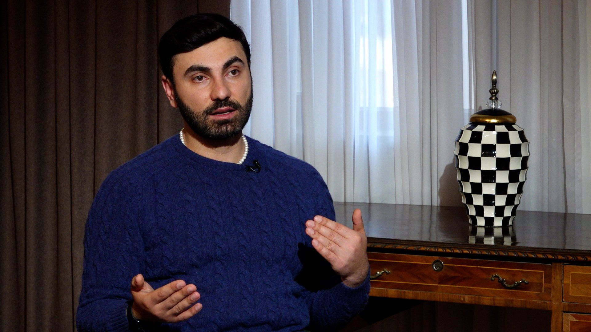 ՀՀ-ն լքեցի, քանի որ առողջապահական համակարգը շատ թերի մասեր ուներ․ չէի ուզում առնչվել դրա հետ․ Տարոն Սարիբեկյան