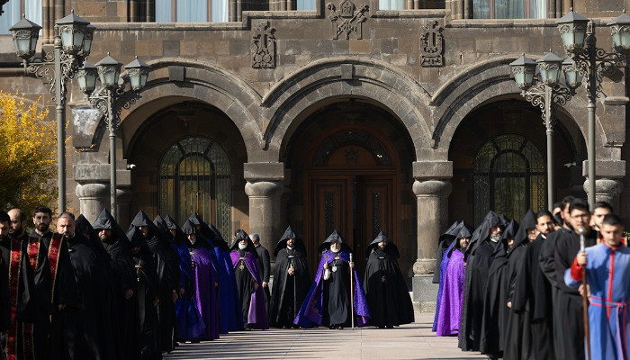  Հայրապետական մաղթանք` Մայր Աթոռ Սուրբ Էջմիածնում 