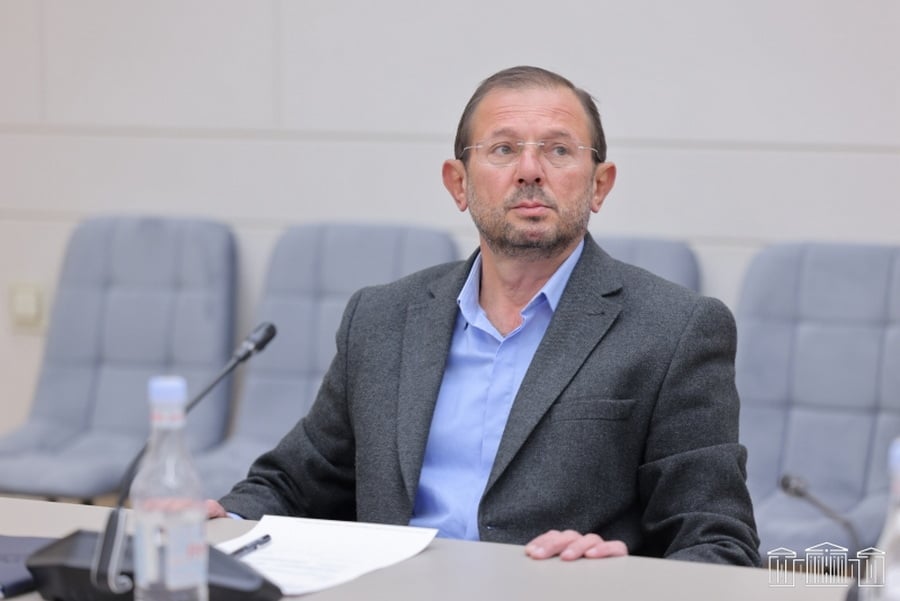 ՊՆ-ի բյուջեի կրճատումը հայտարարեցիք, ՆԳՆ-ի բյուջեն էլ է, փաստորեն, կրճատվում՝ մոտ 2,5 միլիարդով․ Գեղամ Մանուկյան