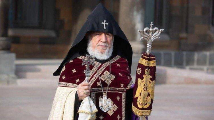 Վեհափառի եղբորն ու եղբորորդուն կալանավորելու միջնորդություն է ներկայացվել