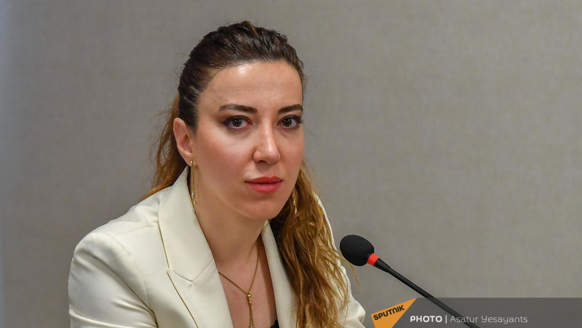 Բաքվում պահվող հայերը հոգեբանական ծանր վիճակում են. Սահակյանը մանրամասներ է հայտնում
