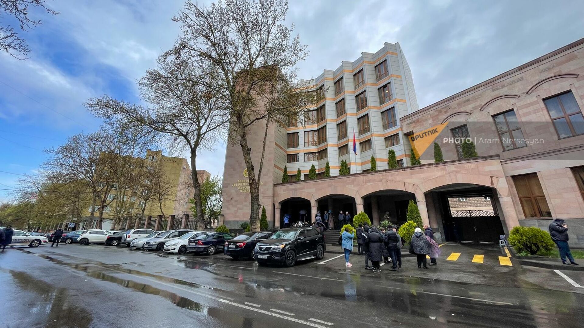 ՔԿ-ն միջնորդություն է ներկայացրել վեհափառի եղբորն ու եղբորորդուն կալանավորելու համար