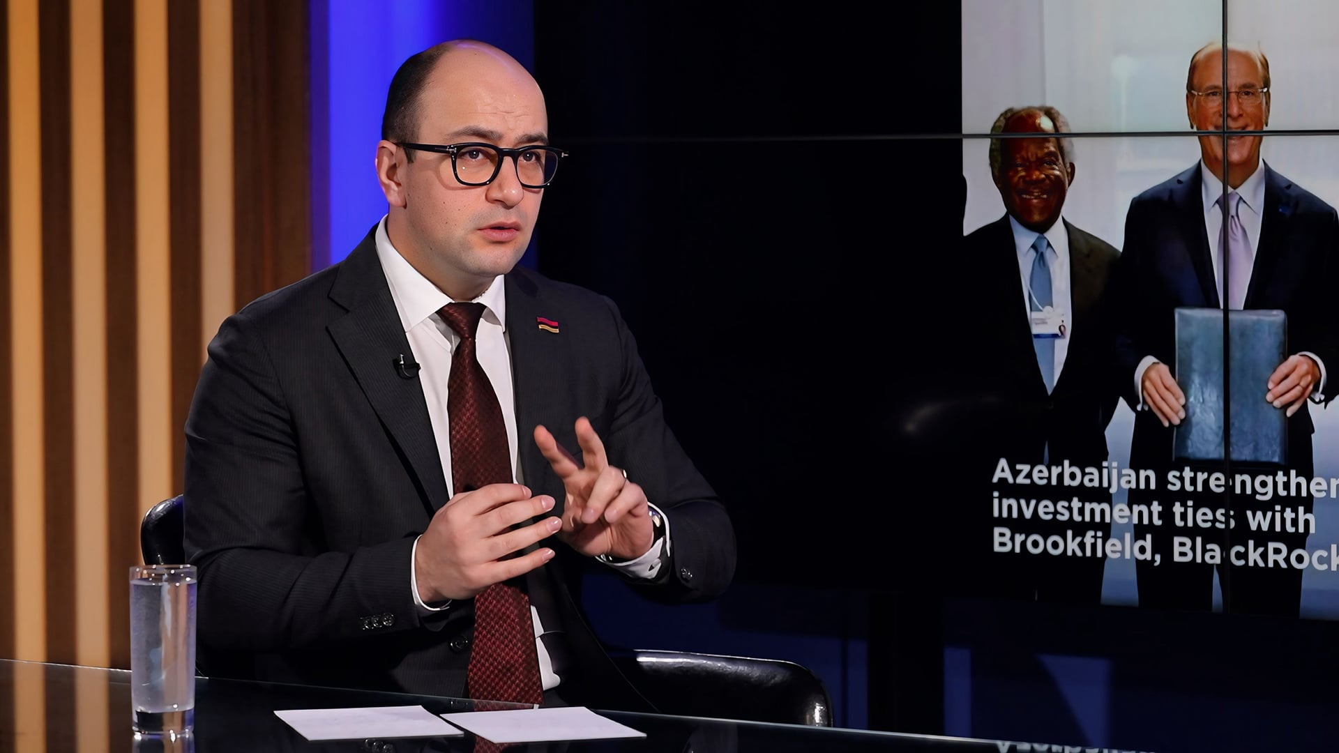 ԻՍԿ ՎԵՆՍԸ ՍՅՈՒՆԻՔՈ՞Վ է ԳՆԱԼՈՒ ԱԴՐԲԵՋԱՆ. ՍՐԱՆՔ ԵԱՏՄ-ԻՑ ՉԵՆ ԿԱՐՈՂ ԴՈՒՐՍ ԳԱԼ. ՀԱՅԿ ՄԱՄԻՋԱՆՅԱՆ