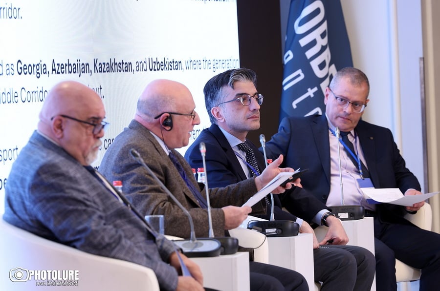 Ադրբեջանը դարձել է հիմնական լոգիստիկ հանգույցը միջին միջանցքում. վրացի փորձագետ