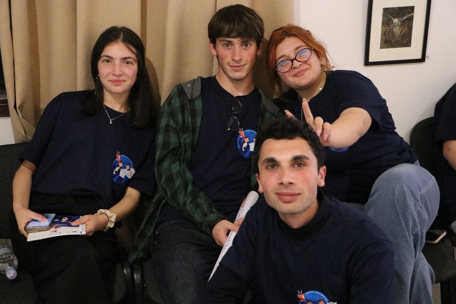 «Առաջնորդության լաբ» ճամբարը․ Չերչիլն ու գյուղամիջյան թեժ զրույցները․ տարբեր հայացքներ ունեցող երիտասարդները՝ Գյումրիում