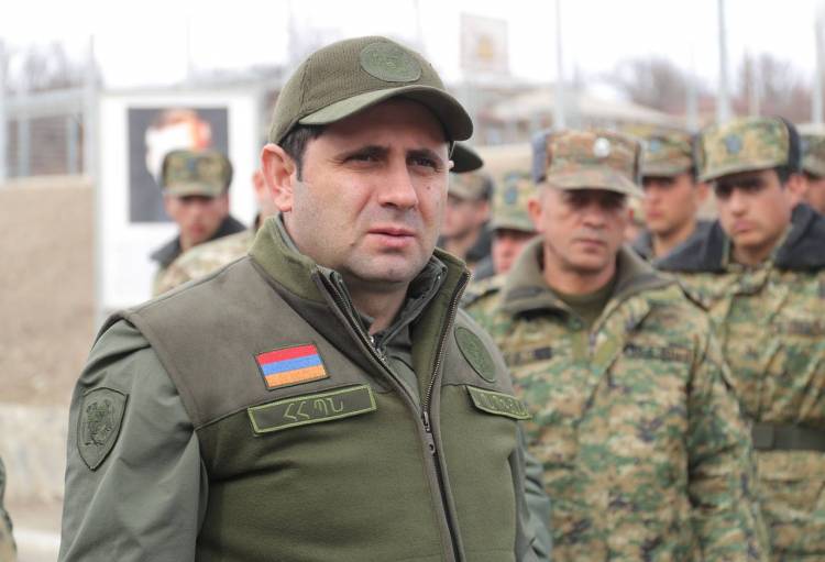 «Հրապարակ»․ Ծառայությունը նաեւ ստաժ կհաշվեն. իշխանությունը պոպուլիստական նախագծերի շքերթ է նախատեսում