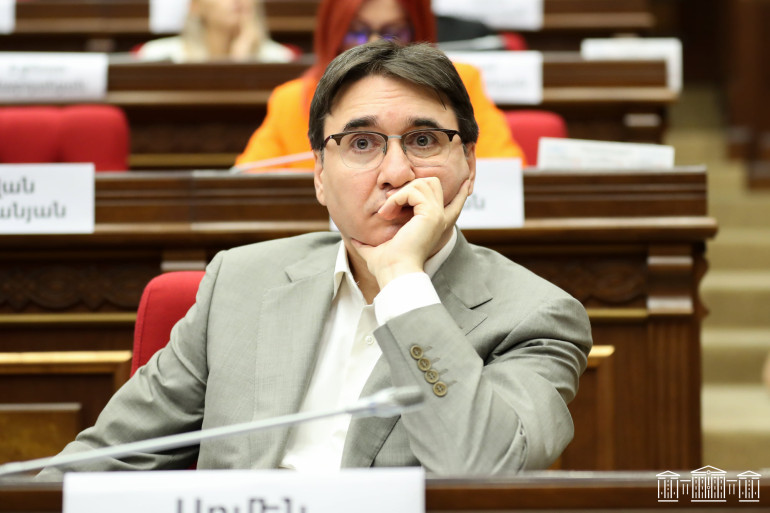 Հայաստանը պետք է դառնա մի պետություն, որը չի վախենա իր փոքրությունից, այլ փոքրությունը կվերածի առավելության՝ կոմպակտություն, ճկունություն, մտավոր կապիտալ, գլոբալ ցանցեր․ Արմեն Գևորգյան