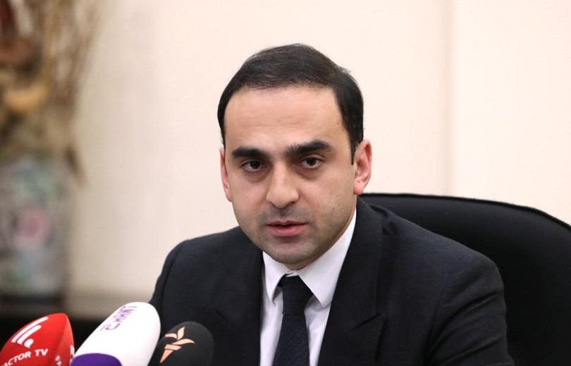 Մինչ տարեվերջ Երևանը կունենա խելացի ժամանակացույցով մոտ 40 կանգառ. Ավինյանը պատասխանել է երևանցիների հարցերին