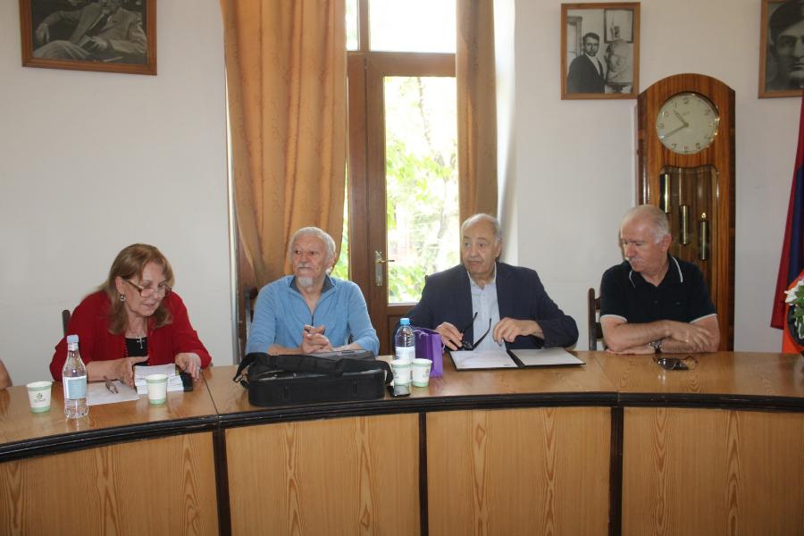 «Հովիկ Վարդումյանն ապրել ու ապրում է երկրի ցավին ու չարչարանքին ձույլ, ժողովրդի արժեհամակարգին հենված»