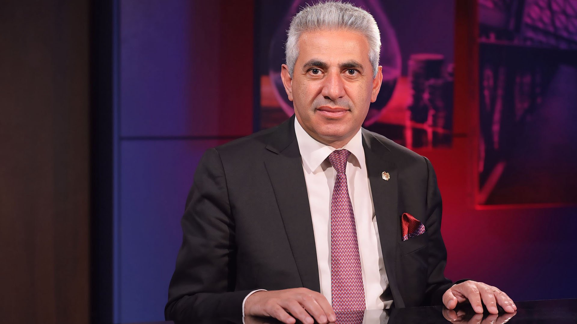 ՎԵ՛ՐՋ, ՓՐԿՎԱԾ ԵՆՔ, ՉԱԼՈ Է ԲԵՐԵԼ ԲԱՆԱԿԻ ՀԱՄԱՐ. ՆԻԿՈ՛Լ, ԳՆԱ ԲԱՔՈՒ, ՏԵՍ՝ 3 ՆԱԽԱԳԱՀՆԵՐՆ ԻՆՉ ԶԵՆՔ ԵՆ ԳՆԵԼ. ԷԴԳԱՐ ՂԱԶԱՐՅԱՆ