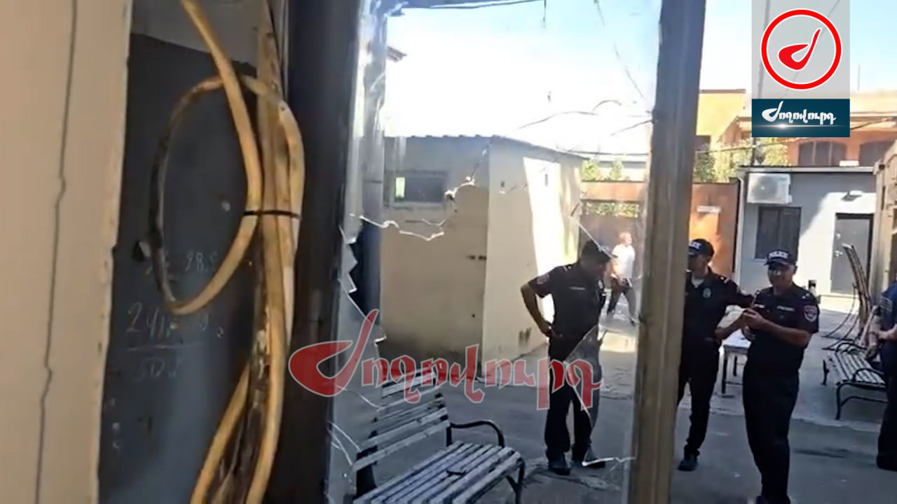 ՏԵՍԱՆՅՈՒԹ․ Փոխհրաձգություն՝ Երևանում․ սպանության գործով տնային կալանքի տակ գտնվող անձին ցանկացել են սպանել