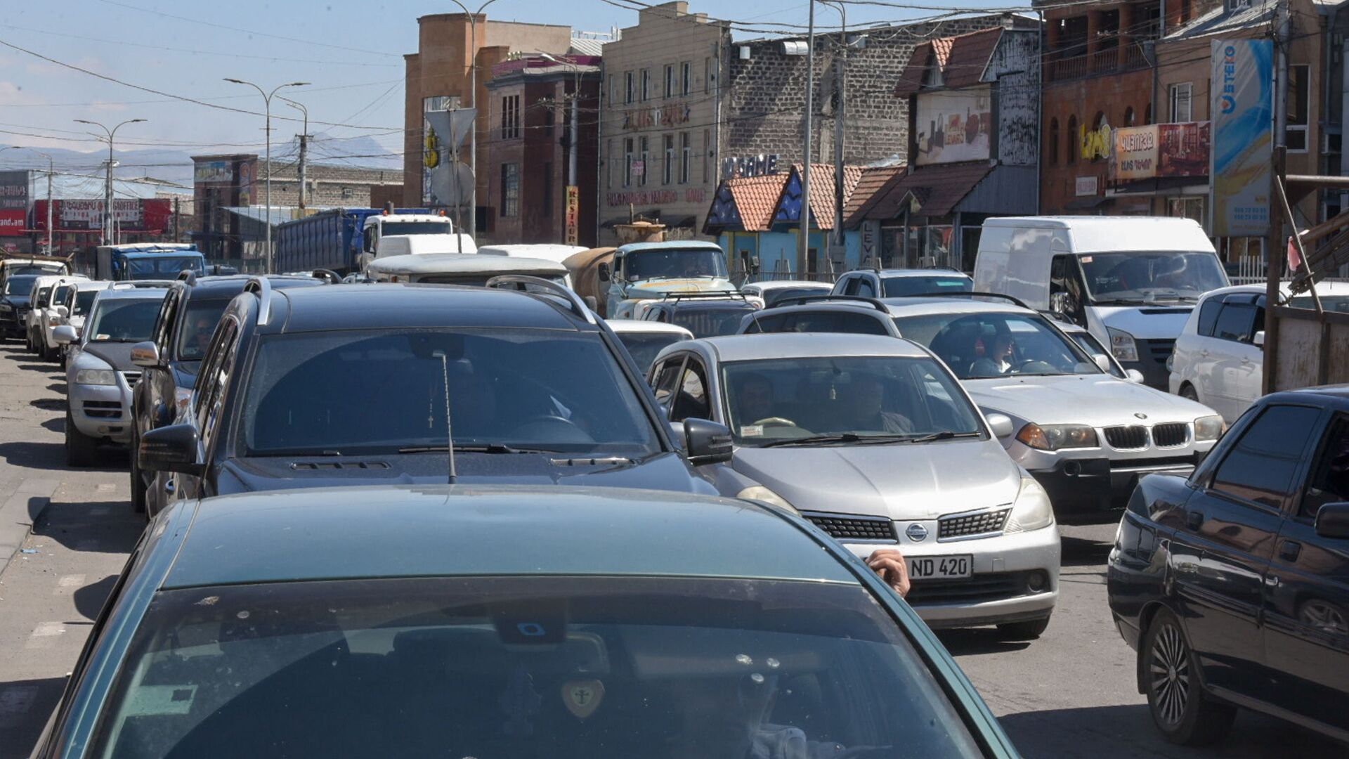 Ոտքի վրա մտածած օրինագիծ․ փորձագետը՝ մեքենաներում բարձր երաժշտություն միացնելու մասին