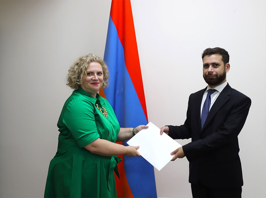 Երեւանում աշխատանքն է սկսել Մեծ Բրիտանիայի նոր դեսպանը