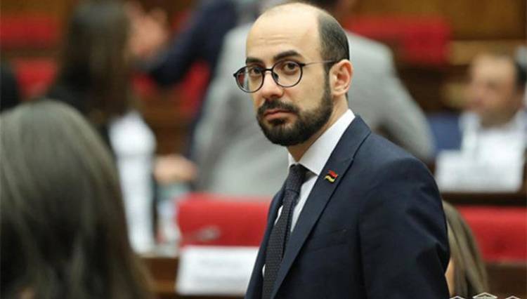 Իշխանության ինքնապատկերը