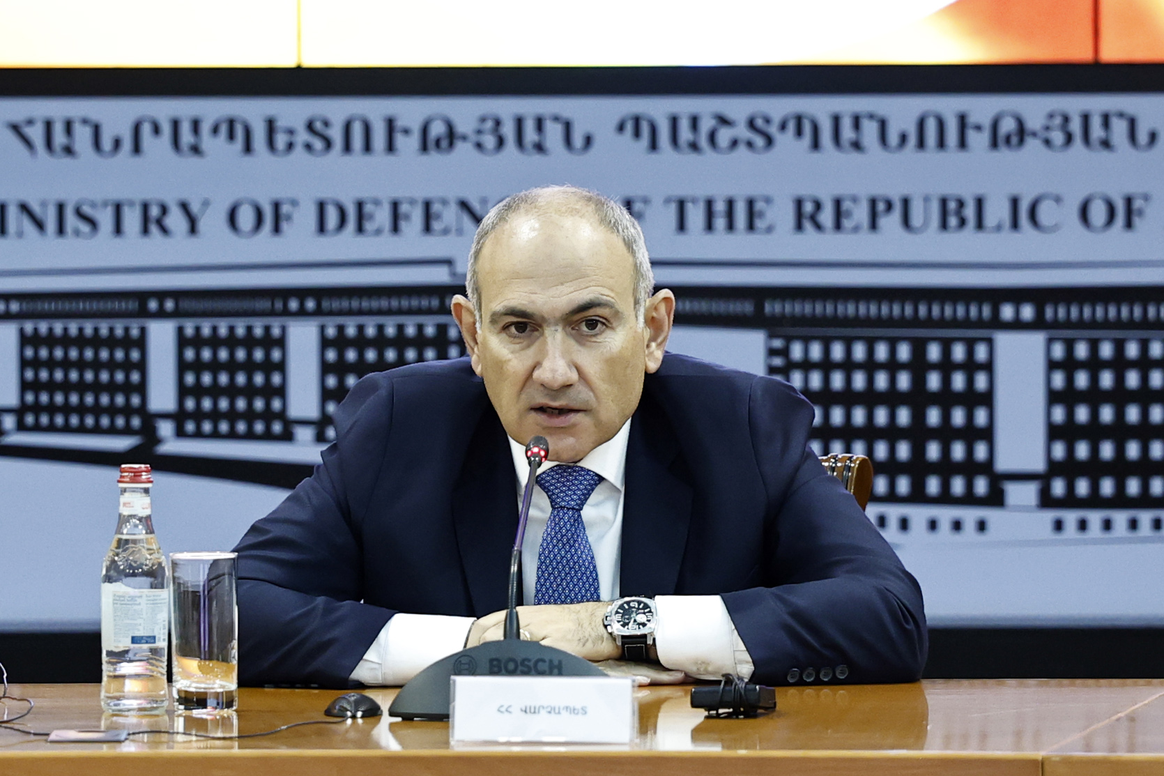 Վարչապետը հանդիպում է ունեցել ԶՈՒ ղեկավար կազմի օպերատիվ հավաքի մասնակիցների հետ. լուսանկարներ