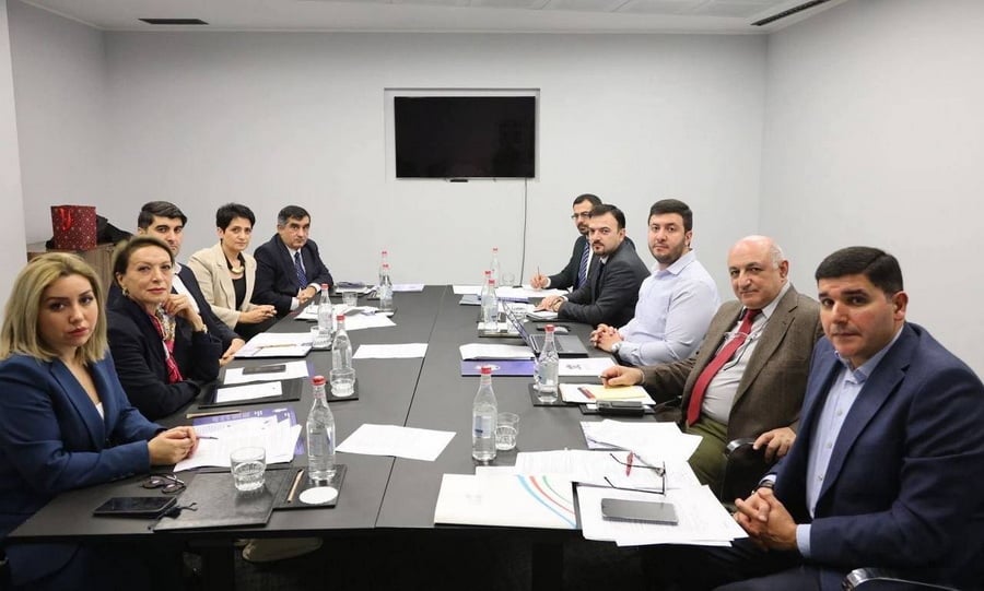 Ինչպե՞ս հաշտեցնել Հայաստանի եւ Ադրբեջանի հասարակություններին․ ռուսական միջնորդությանը երկու երկրներում էլ բացասական են վերաբերվում․ հետազոտություն