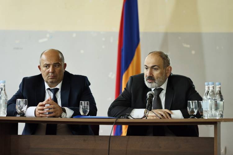 «Հրապարակ». Փաշինյանի քավոր մարզպետը երկրորդում է վարչապետ սանիկին 