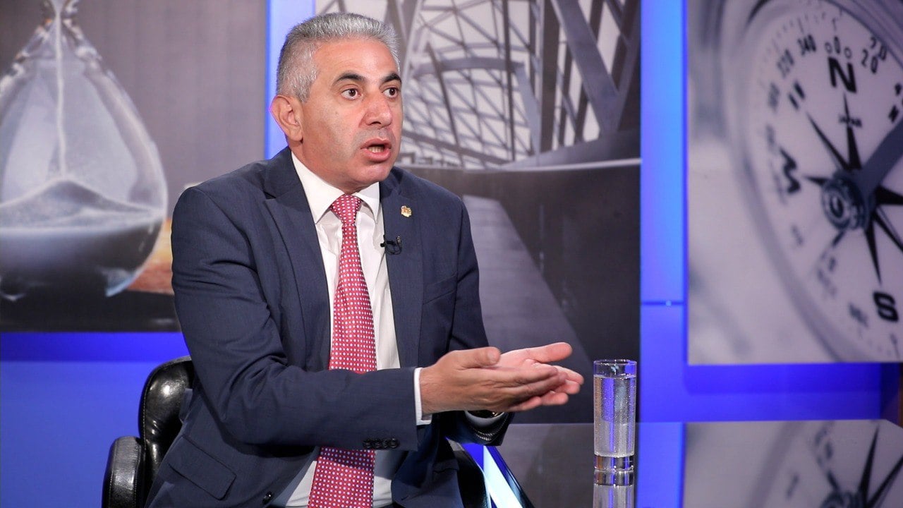 «Ալեն Սիմոյանի նկարի մոտ իսկապես շատ մարդ կհավաքվի, բայց վրան թքելու համար». Էդգար Ղազարյան