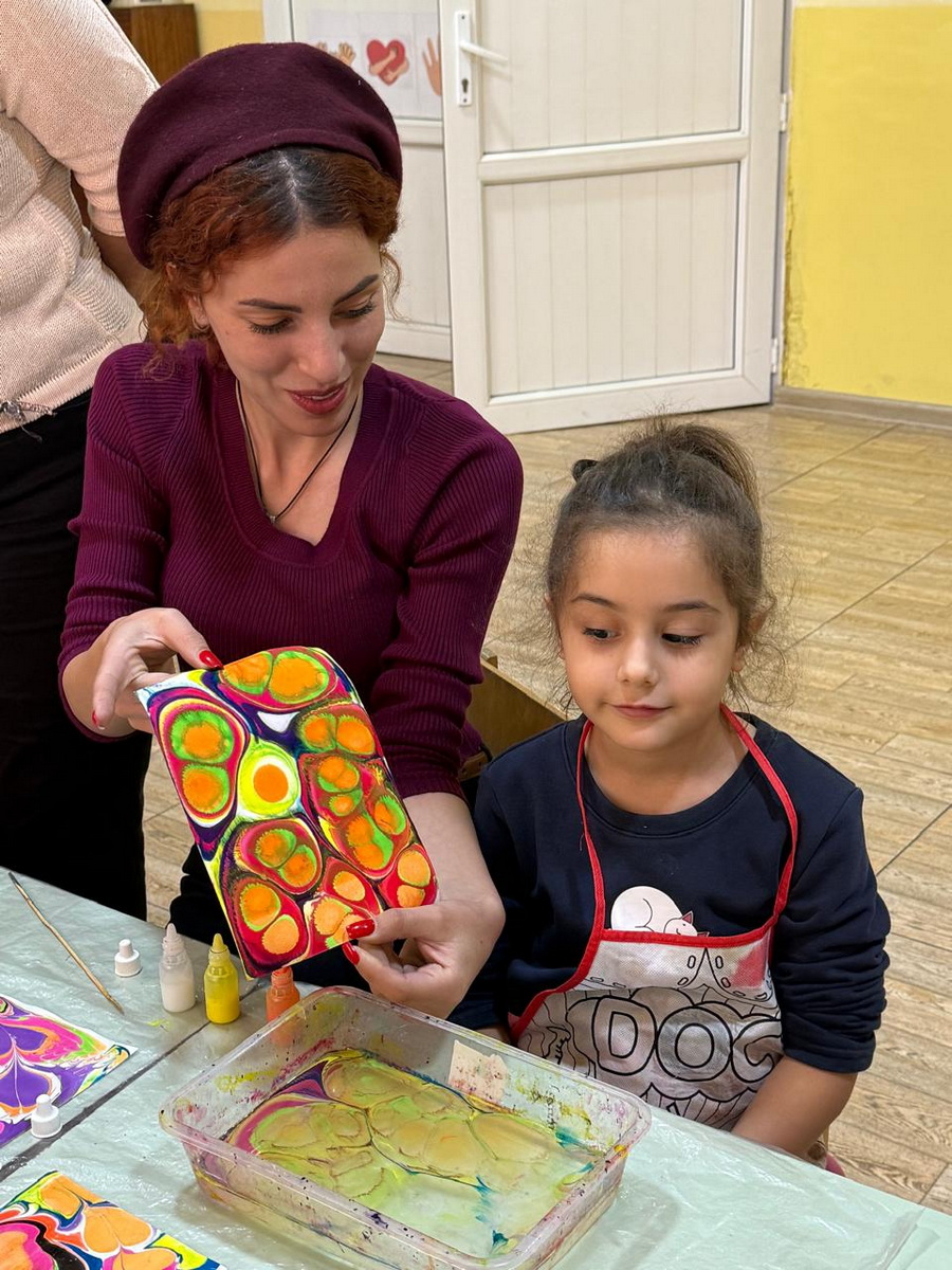 «Արվեստը երբեմն սկսվում է պարզ գծից կամ գույնից, բայց միշտ ավարտվում է մեծ ներշնչանքով և սիրով՝ դեպի աշխարհը»