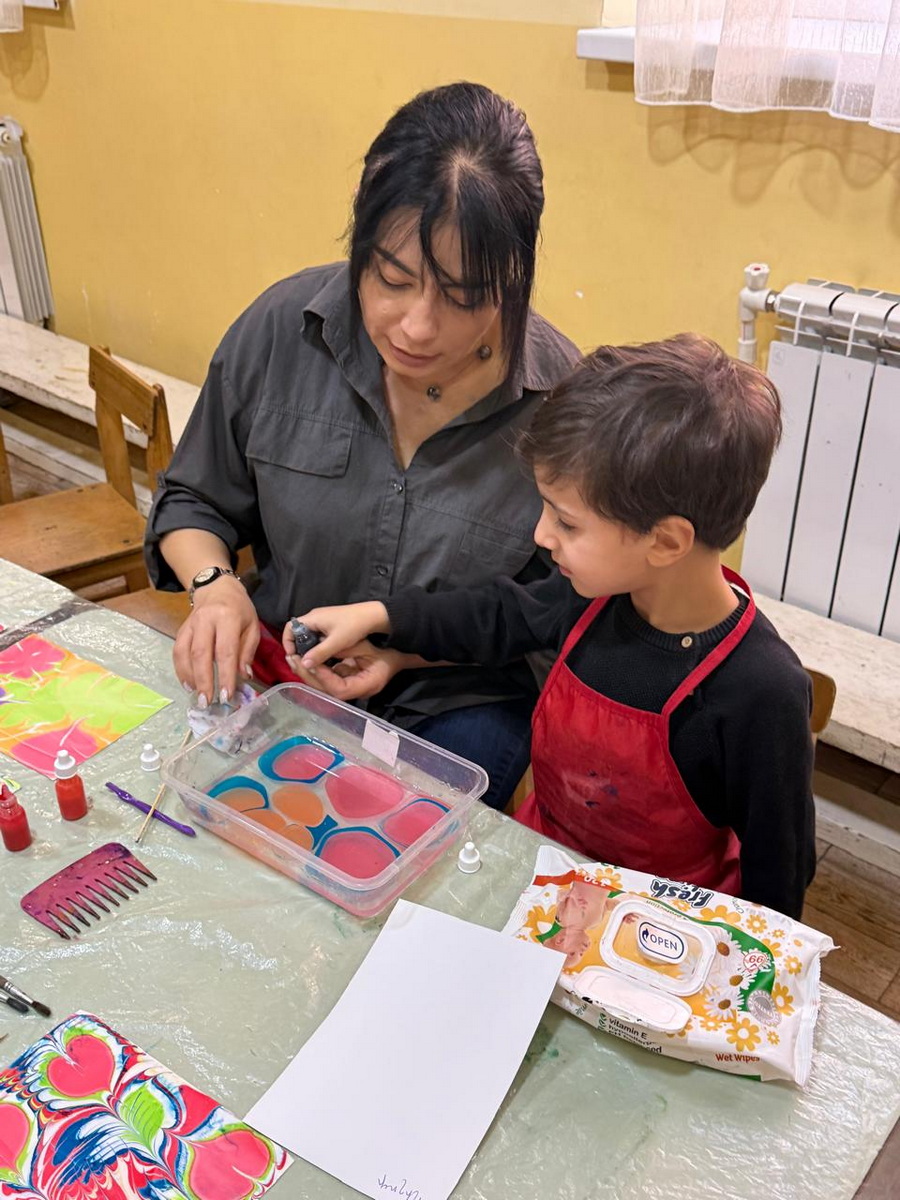 «Արվեստը երբեմն սկսվում է պարզ գծից կամ գույնից, բայց միշտ ավարտվում է մեծ ներշնչանքով և սիրով՝ դեպի աշխարհը»