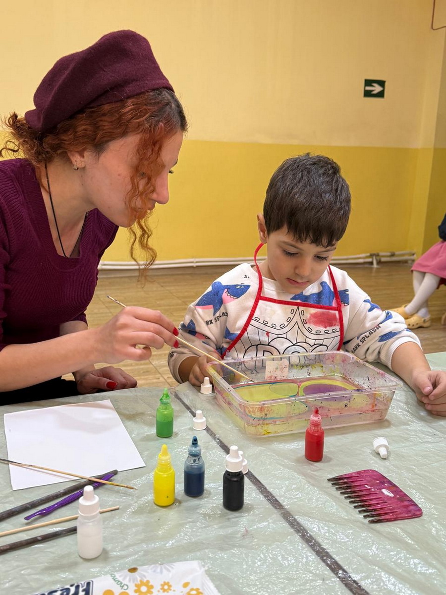 «Արվեստը երբեմն սկսվում է պարզ գծից կամ գույնից, բայց միշտ ավարտվում է մեծ ներշնչանքով և սիրով՝ դեպի աշխարհը»