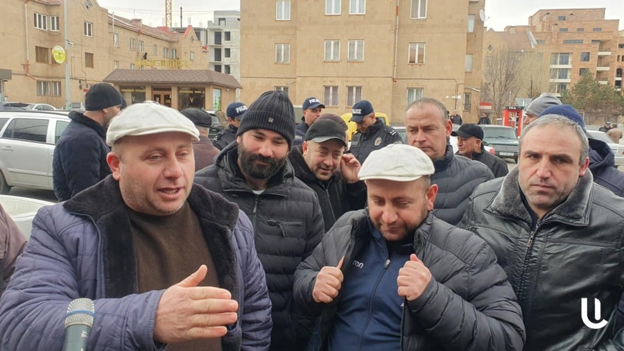 Փաշինյանին ու նրա թիմին անխնա քննադատող գյումրեցի կալանավորված ֆերմերը ևս հրաժարվեց մանդատից