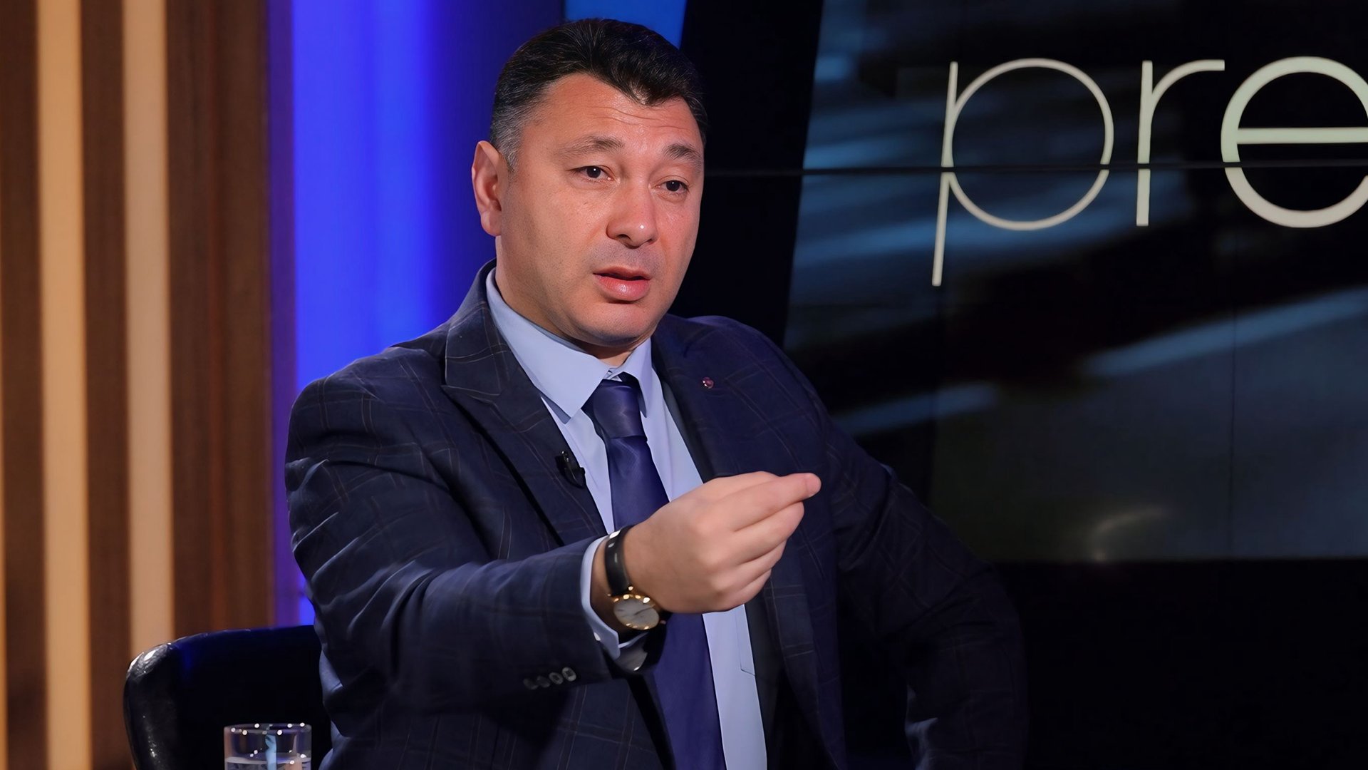 «Պատարագը ՝ ՔՊ-ի հավաքը չէ, որ ի՞նչ ուզեք, դա էլ՝ անեք. լավ ա չասեցիր՝ ժողովուրդը կարող է որոշել պատարագը դիսկոտեկ դարձնել». Շարմազանով