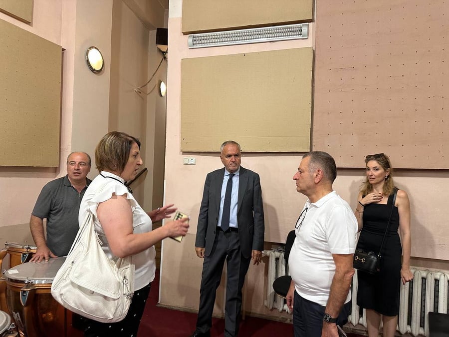 Իտալացիները Երևանի օպերային թատրոնում