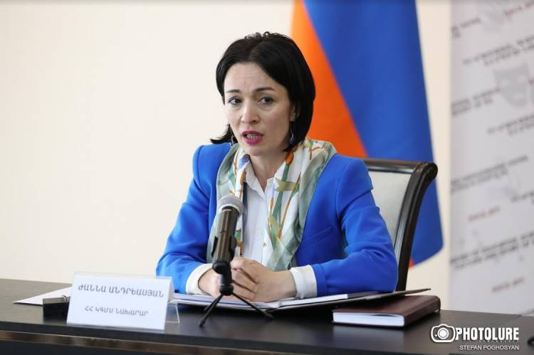 ԿԳՄՍ նախարարը ազատել է քոլեջների վարչության պետին