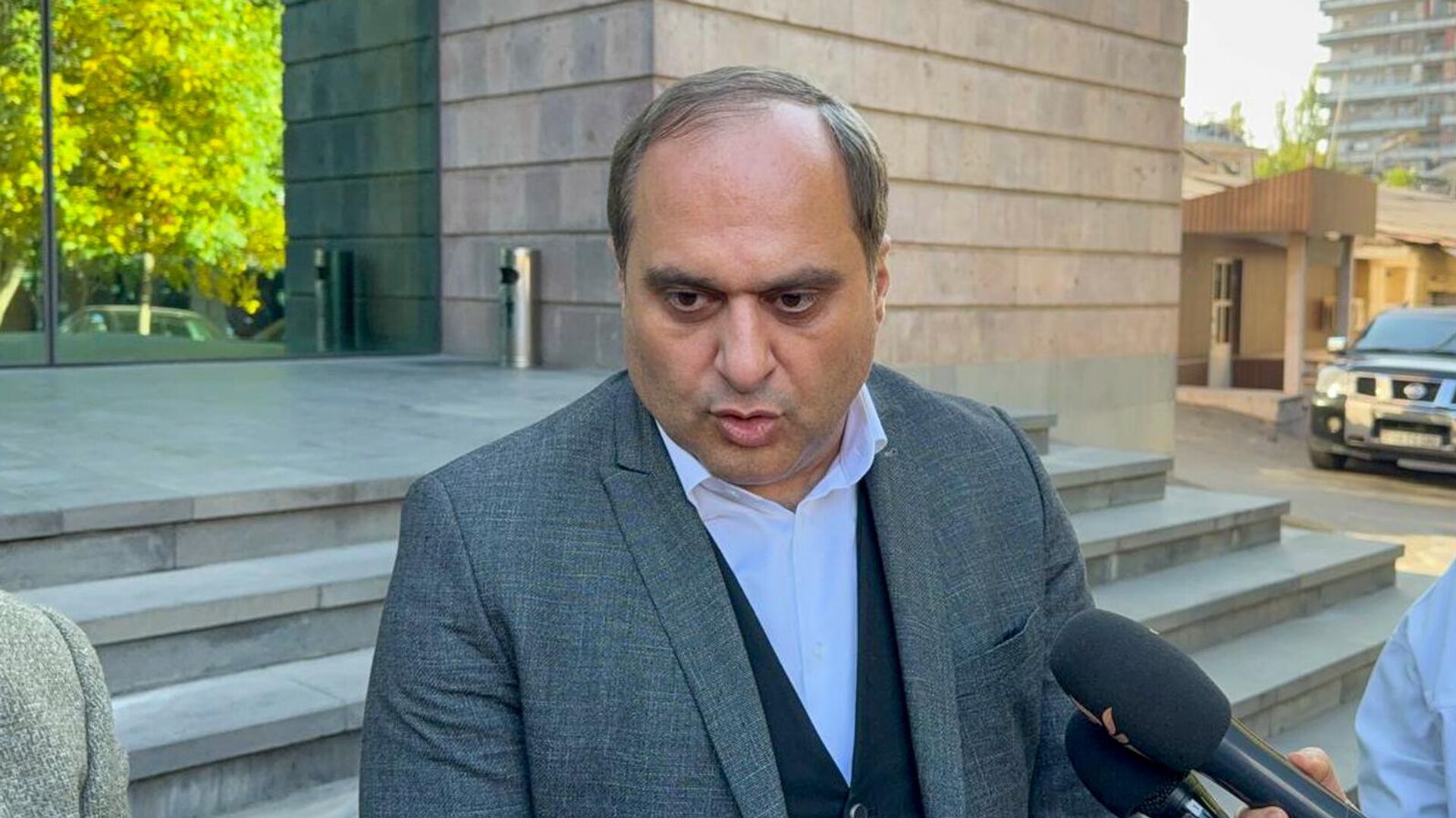 Ինչո՞ւ են հոգևորականները հարցաքննության կանչվել. փաստաբանը` քրեական նոր վարույթի մասին