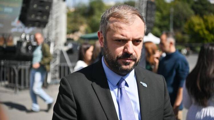 Տխմարությամբ գերազանցեցիր բոլորին