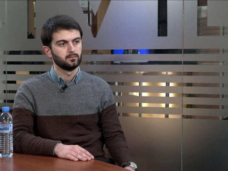 «Հրապարակ». Եթե աշխարհին նայում ենք որպես ոջլոտ երկիր, մեզ համար երբեք լավ չի լինելու