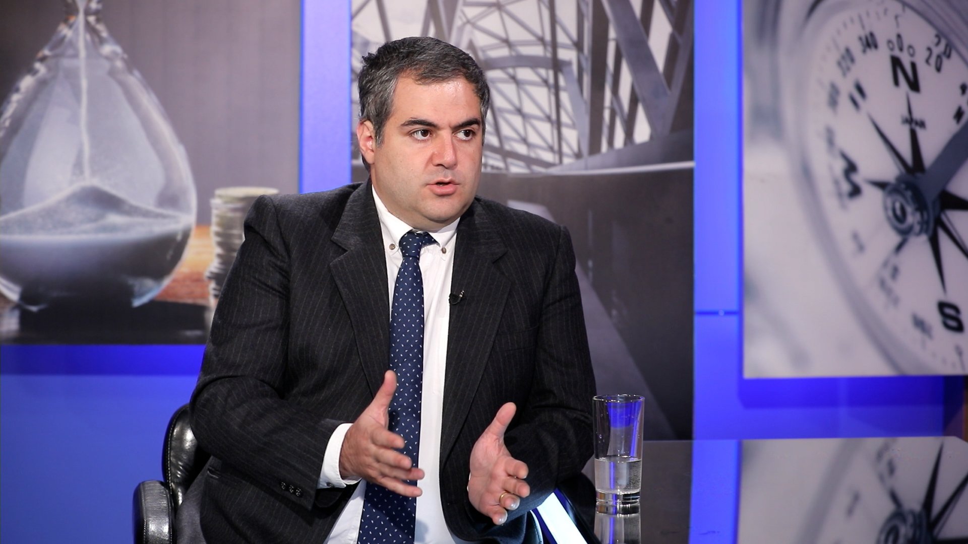 Ադրբեջանը պատրաստվում է պատերազմի. զենք է տեղափոխում Նախիջևան, ռազմականացվում է. Հրանտ Միքայելյան