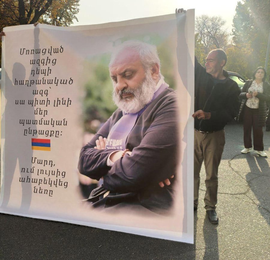 Բագրատ սրբազանի կալանքը երկարաձգվեց եւս 3 ամսով