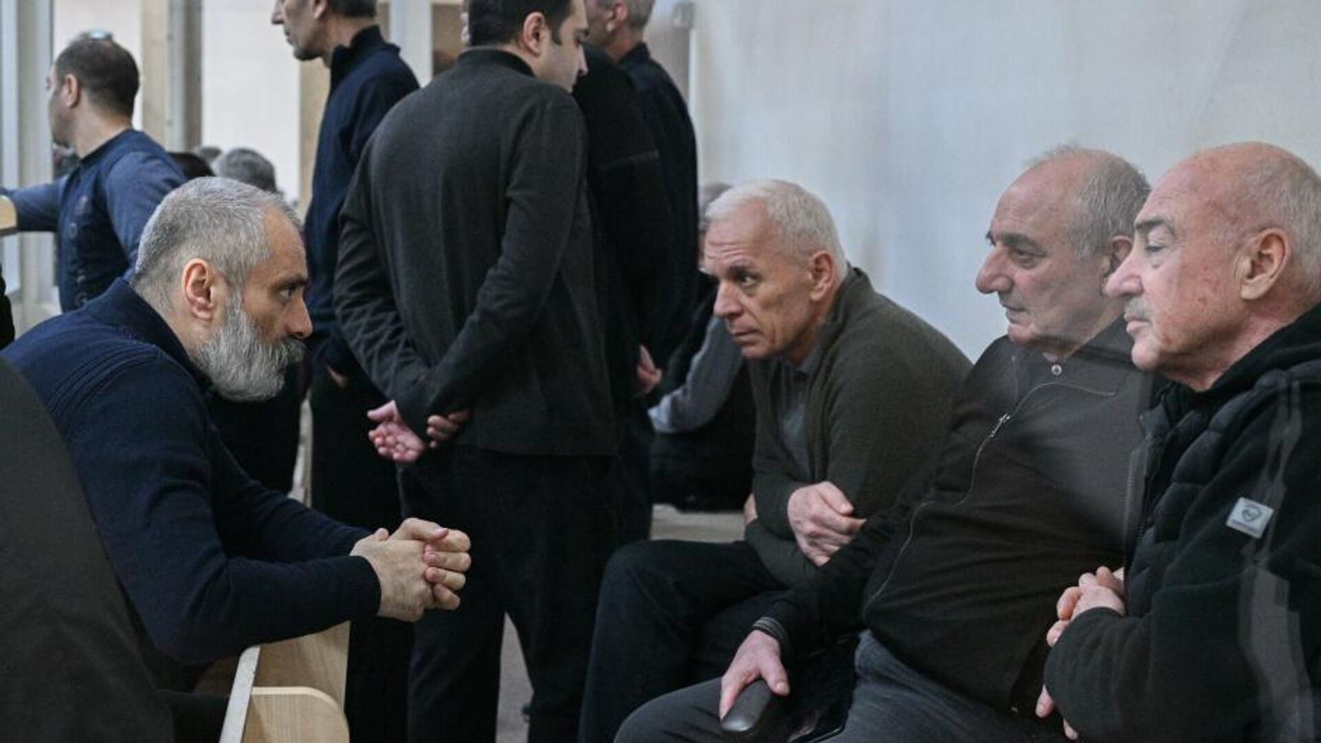 Բաքվի դատախազները պահանջել են հայ գերիներին դատապարտել 16 տարվանից մինչև ցմահ ազատազրկման