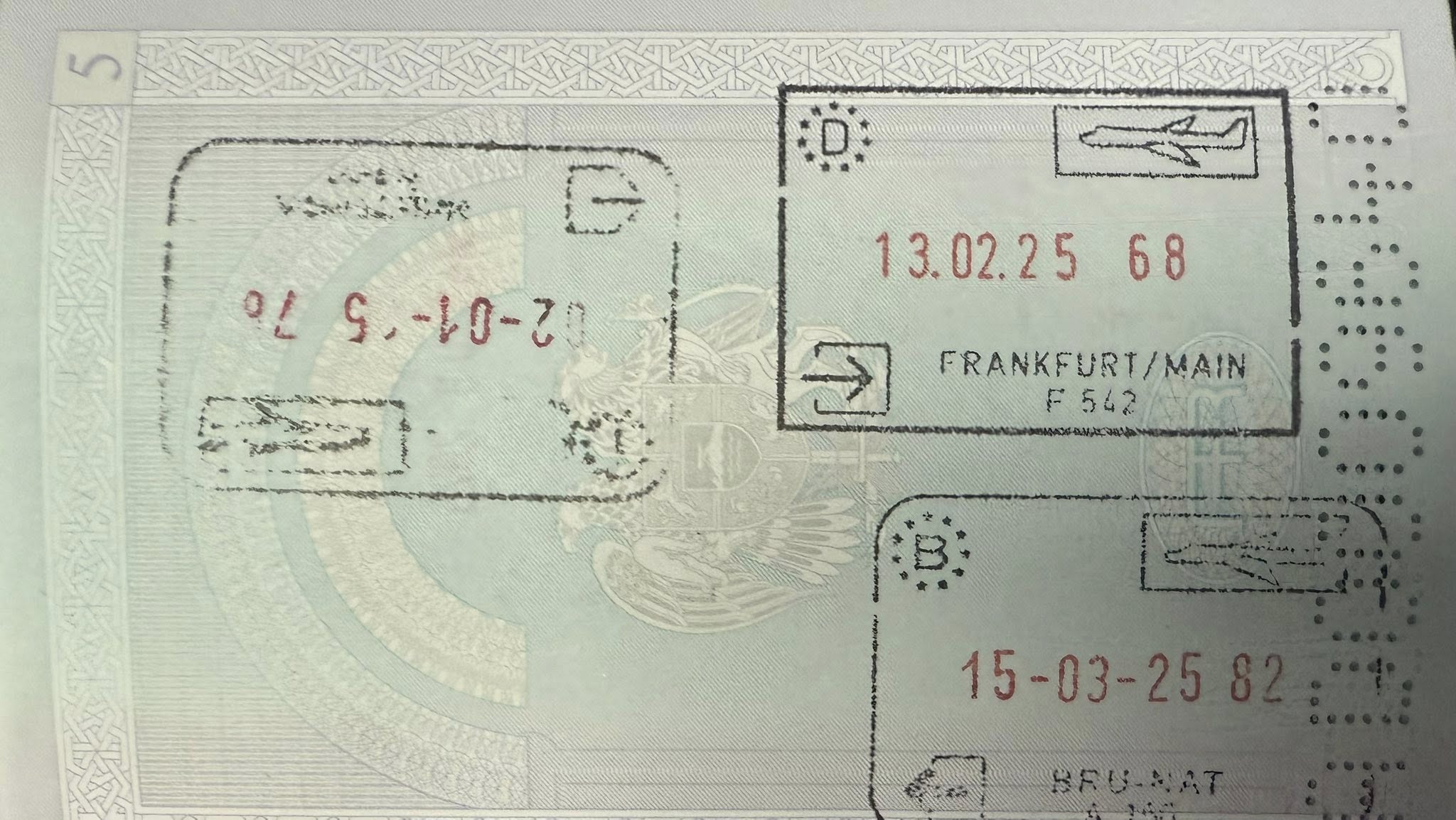 Նոր կնիքների վրա, բացի սահմանահատման մասին տեղեկատվությունից, այլ տեղեկություն և նկար չի լինելու. Թորոսյան