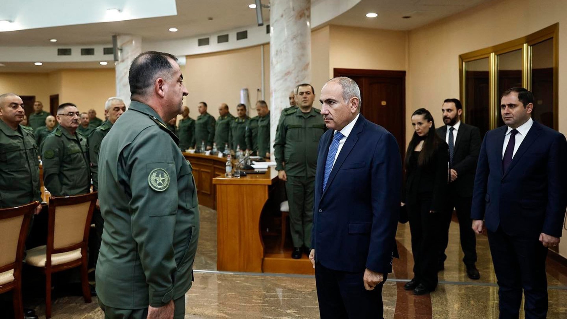 Փաշինյանի զգուշացում-ակնարկը՝ «ղարաբաղցի գեներալներին»