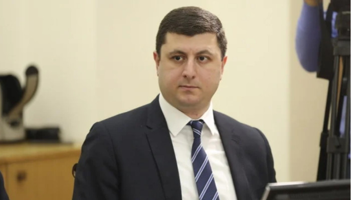  «Իշխանությունը միլիարդավոր դոլարների վարկը փորձում է որպես զենքի գնում «ծախել»». Տիգրան Աբրահամյան 