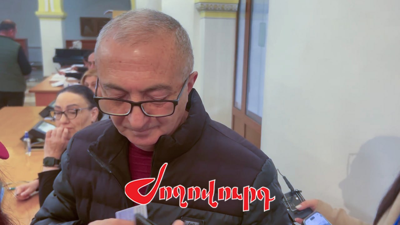 ՏԵՍԱՆՅՈՒԹ․ «Լավ, թեմա մի՛ սարքեք». քաղաքացին առանց ընտրելու հեռացավ