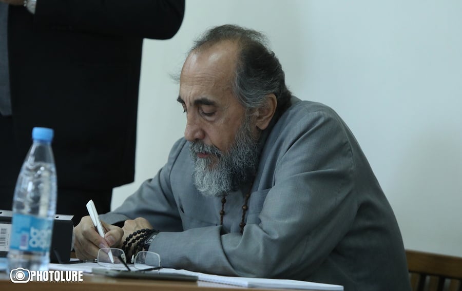 «Միքայել Սրբազանը միայն ընդդիմության Սրբազանը չէ, նա բոլորինն է». Կարեն Սիմոնյան
