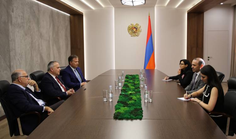 Ումից ինչ եմ ուզում…