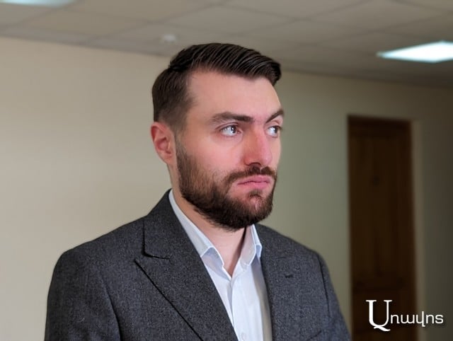 «Հլը հեռու գնա՛ ինձնից». Արեն Մկրտչյանը Վաղարշապատում հրաժարվեց զրուցել Aravot.am-ի հետ