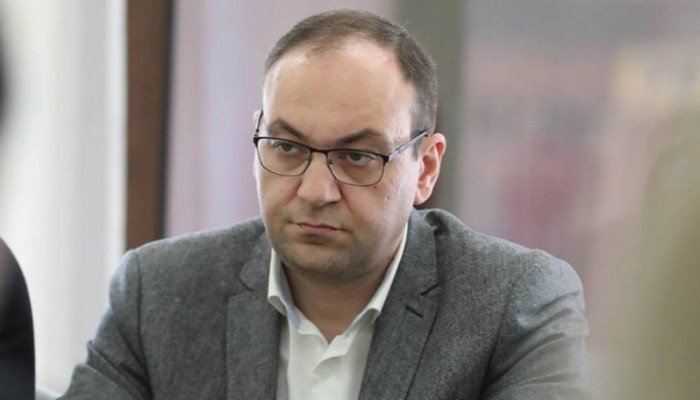 «Վաղարշապատի ընտրությունների պատկերը խայտառակություն է»․ Արսեն Բաբայան 
