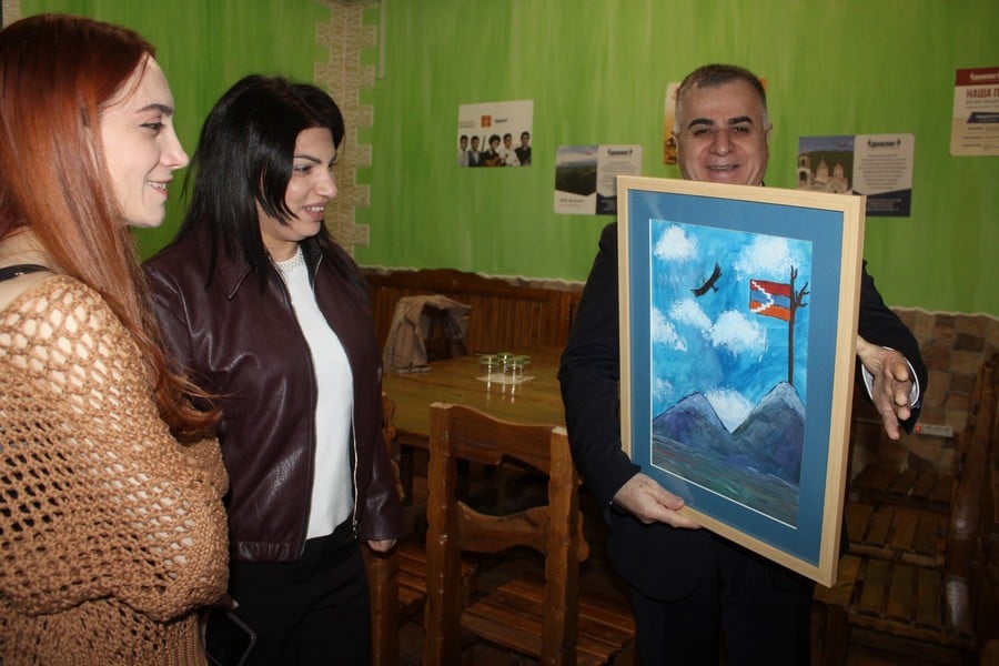 «Արցախի մշակութային կառույցները կշարունակեն գործունեությունը, և կգա տունդարձի օրը»