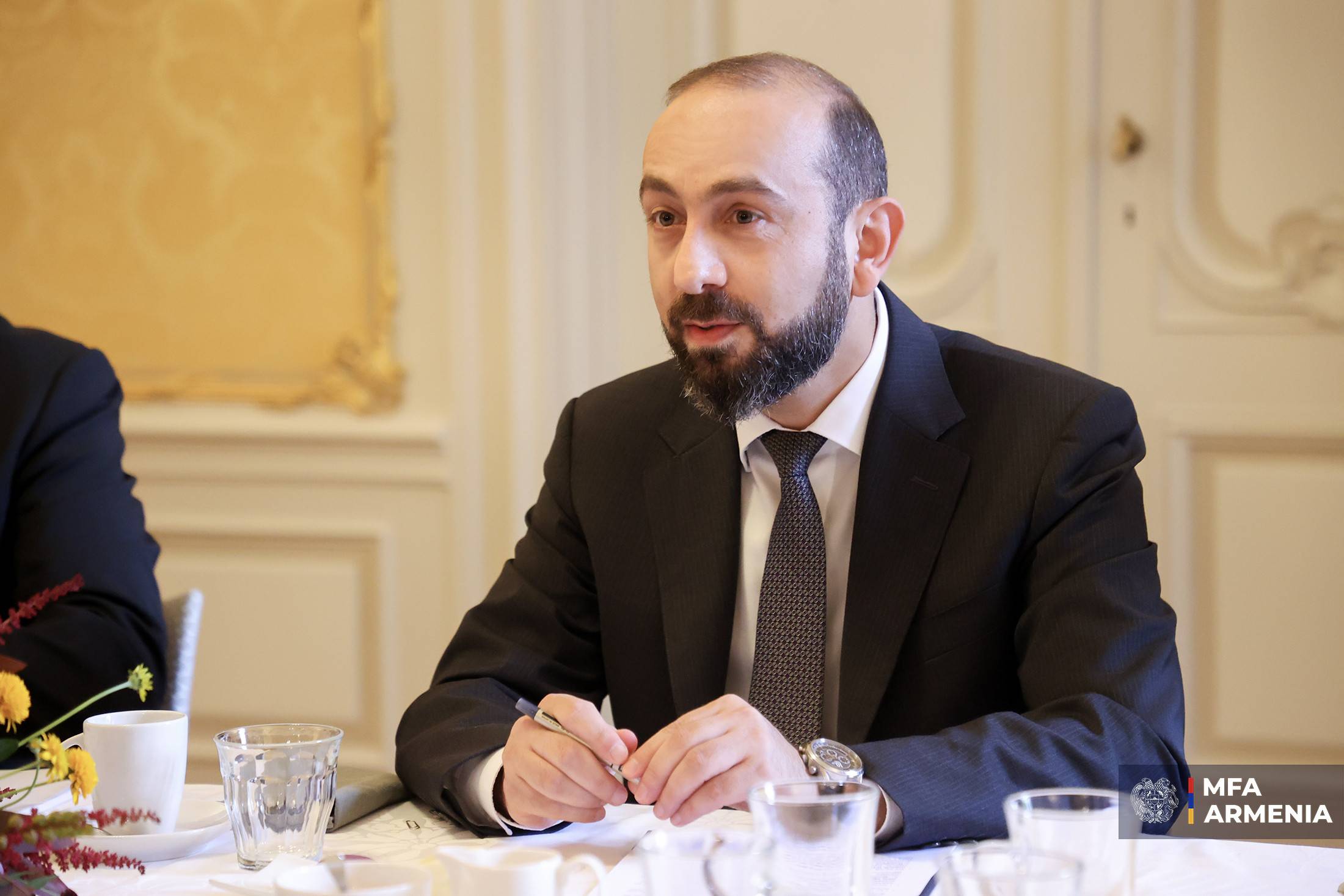 Հայաստանը մեծ կարևորություն է տալիս Նիդերլանդների հետ փոխգործակցությանը. Միրզոյանը՝ ԱԳ նախարար Դավիդ Վան Վելին